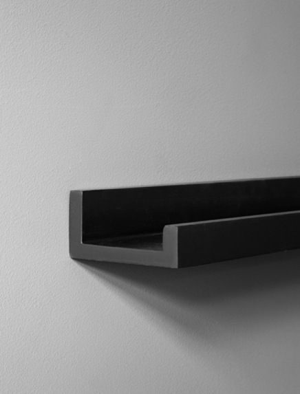 Black picture ledge 70cm - 28in