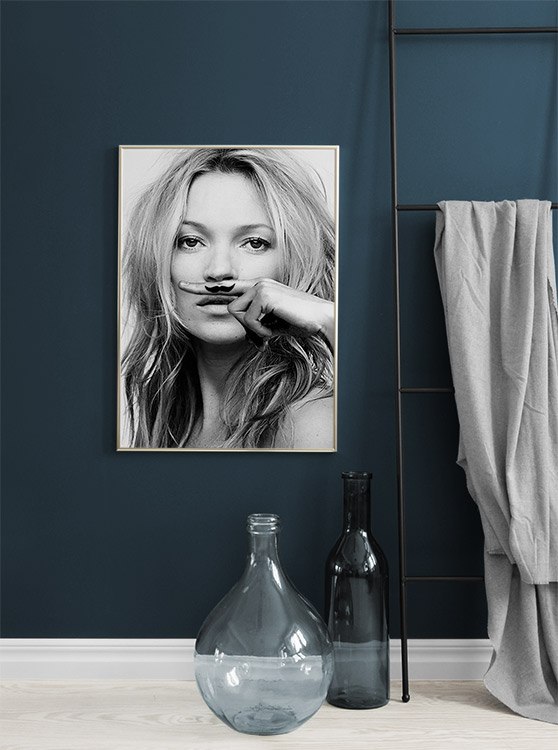 pic Kate Moss Black And White Poster kate moss life is a joke print